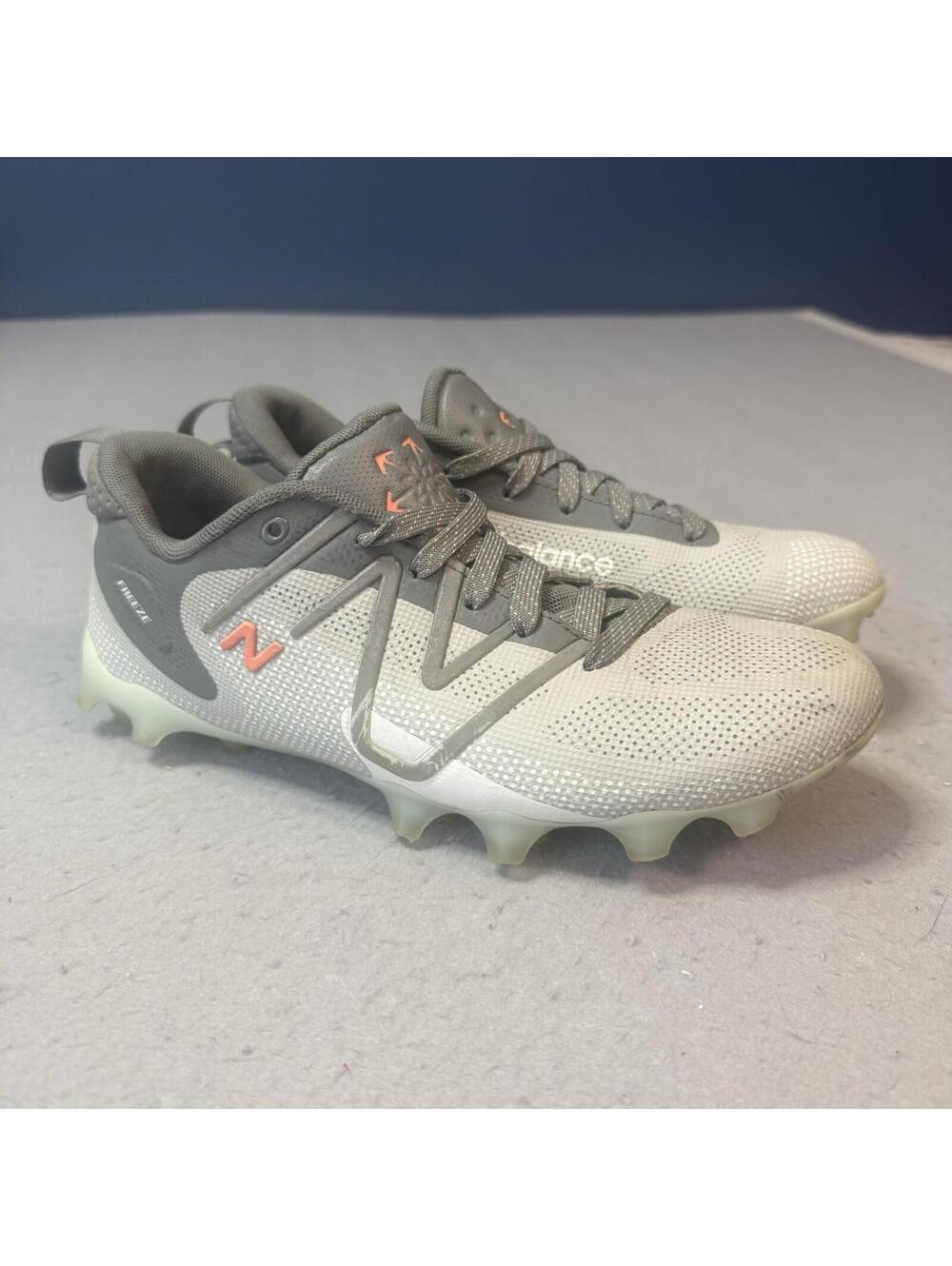 New Balance Freeze Lacrosse Cleats Gray White Coral Women’s Size 7 / EU 40